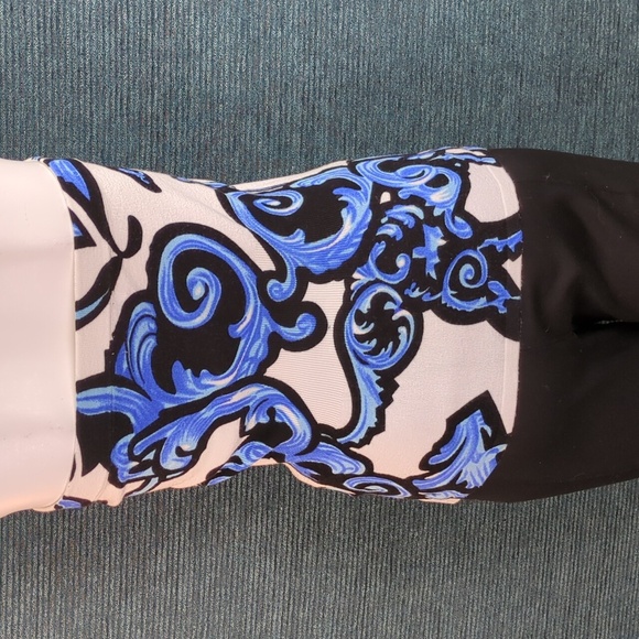 Caché Tube Top With Chain Detail - Picture 4 of 10